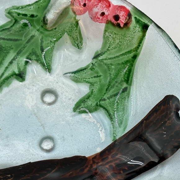 Fused Glass Bird Plate with Holly Berries - Picture 9 of 16